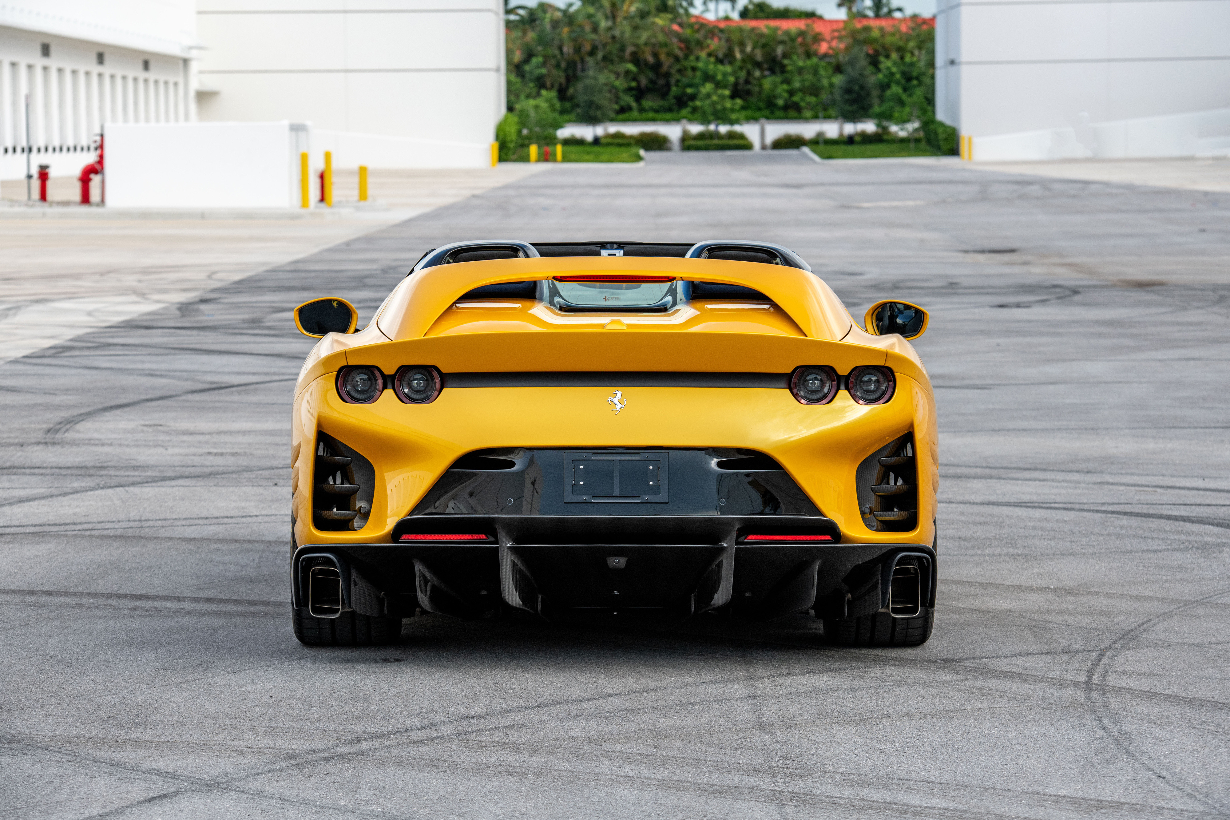 Ferrari812CompetizioneATailorMade6.
