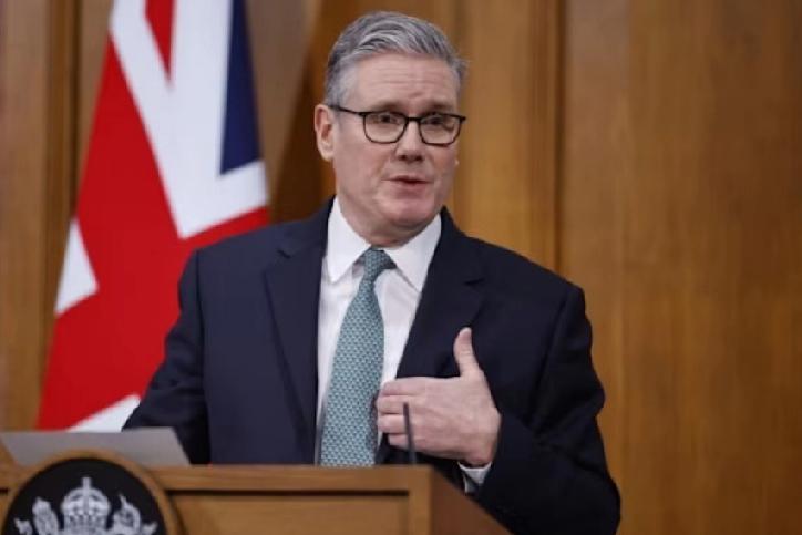 对抗特朗普，英国可能是最薄弱的一环，斯塔默的务实全是懦弱！1月19日，路透