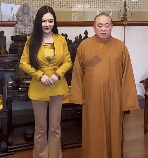 宋祖德这番话可真是抛出了个大瓜。娱乐圈里的事本就复杂，这女明星家里挂着和释永信的