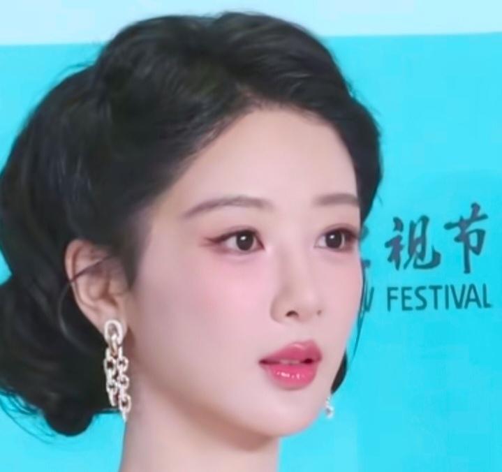 你能想到么？三个月前那条被大家当成胡编乱造的吃瓜爆料，如今颁奖结果落地，从头到尾