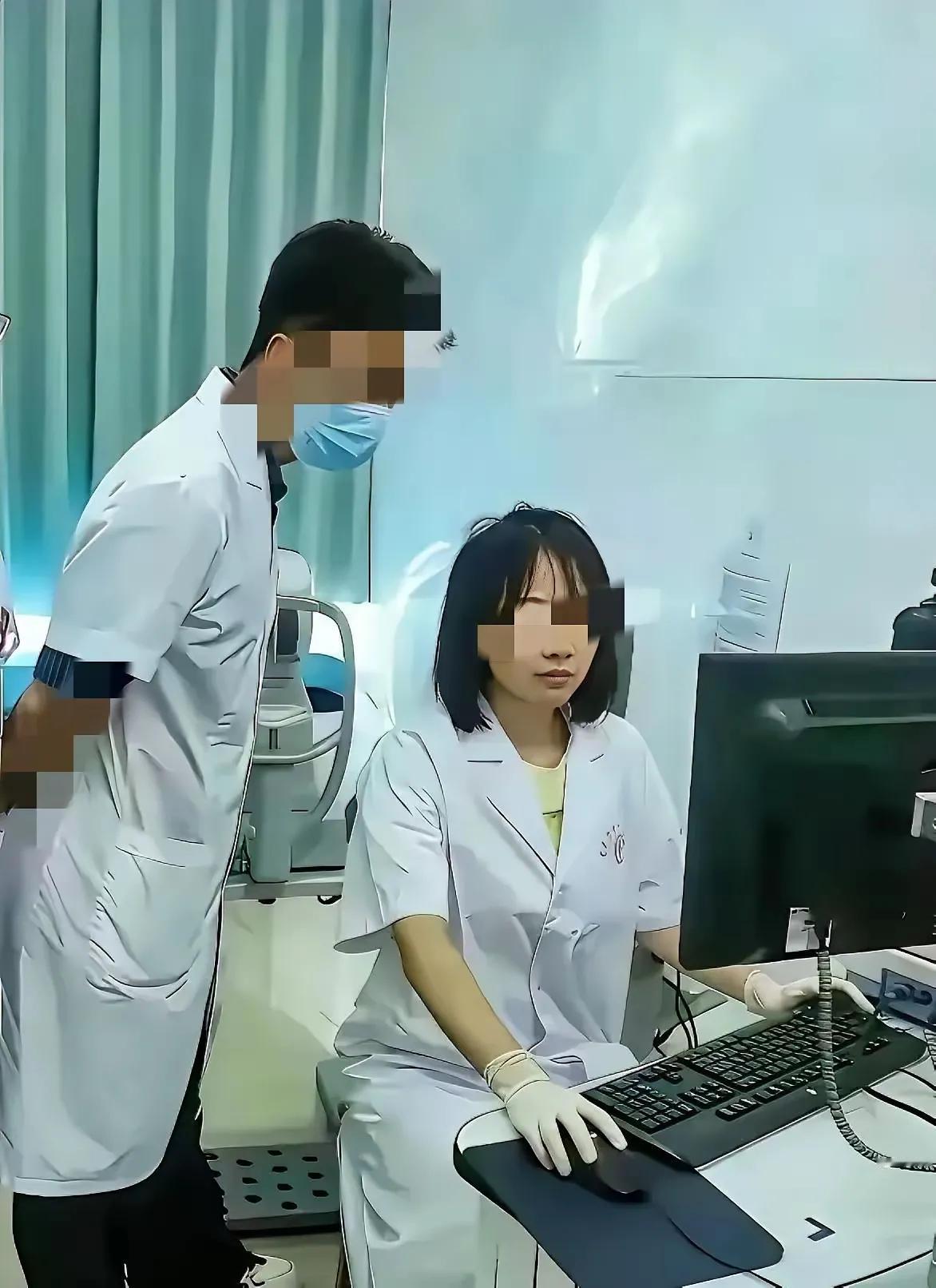 在副院长和眼科医生事件中，感觉这个曾医生太傻了！1.双博士学历，眼科副主任，