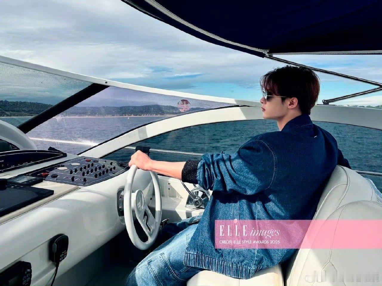 檀健次ELLE盛典造型檀健次elle活动出图檀健次ELLE盛典造型，帅，😘