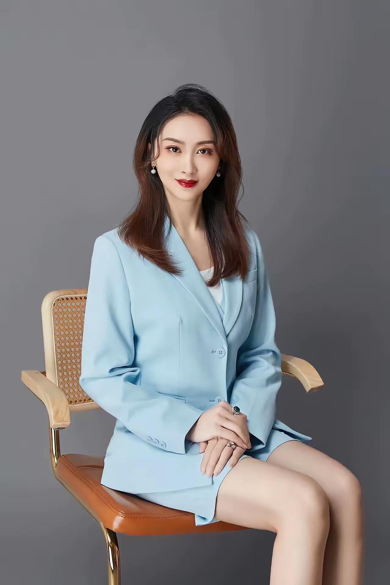 这下知道企业死盯第一学历的含金量了吧！​北理工的裴轶，课停了，论文又被扒。