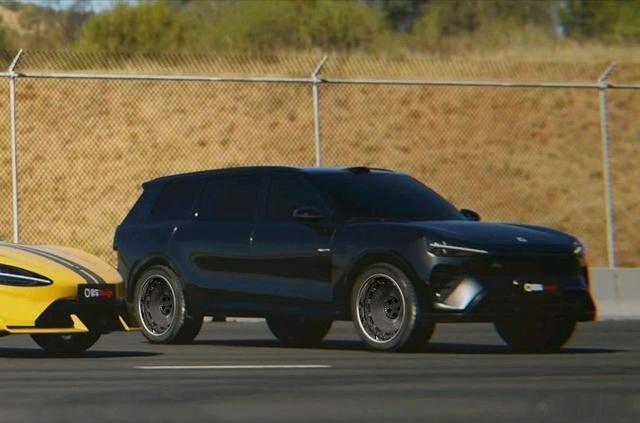 小米汽车首款增程式SUV——YU9的渲染图曝光，定位大六座家庭用车，预计2026