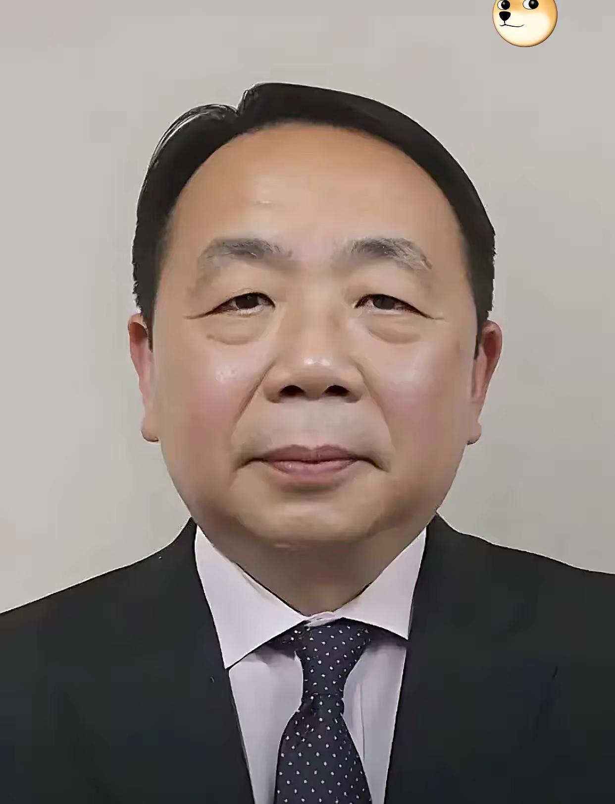 石平的家庭状况，惨不忍睹。父母都已经离世。母亲临终前，拒绝接受石平寄回的钱；父