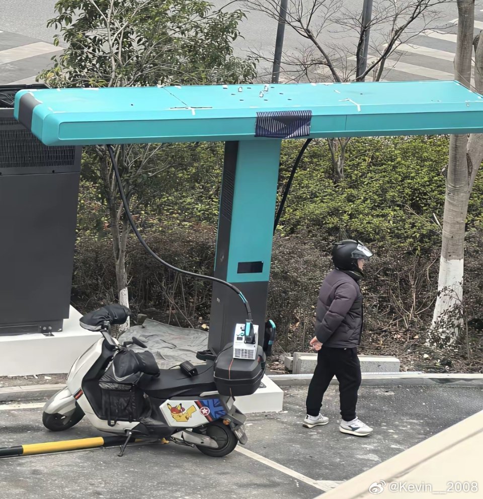 比亚迪的兆瓦闪充已经率先被电瓶车使用了！