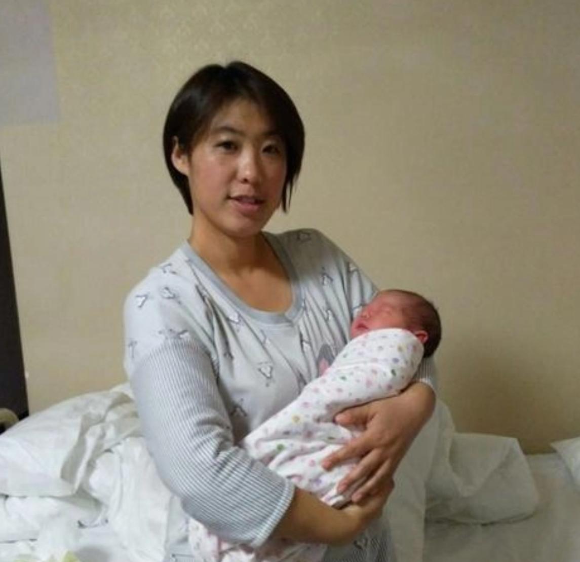 今天跟我儿媳妇吵了一架，心里特别不是滋味。就因为我说闺女即将要孩子，想把接回来坐