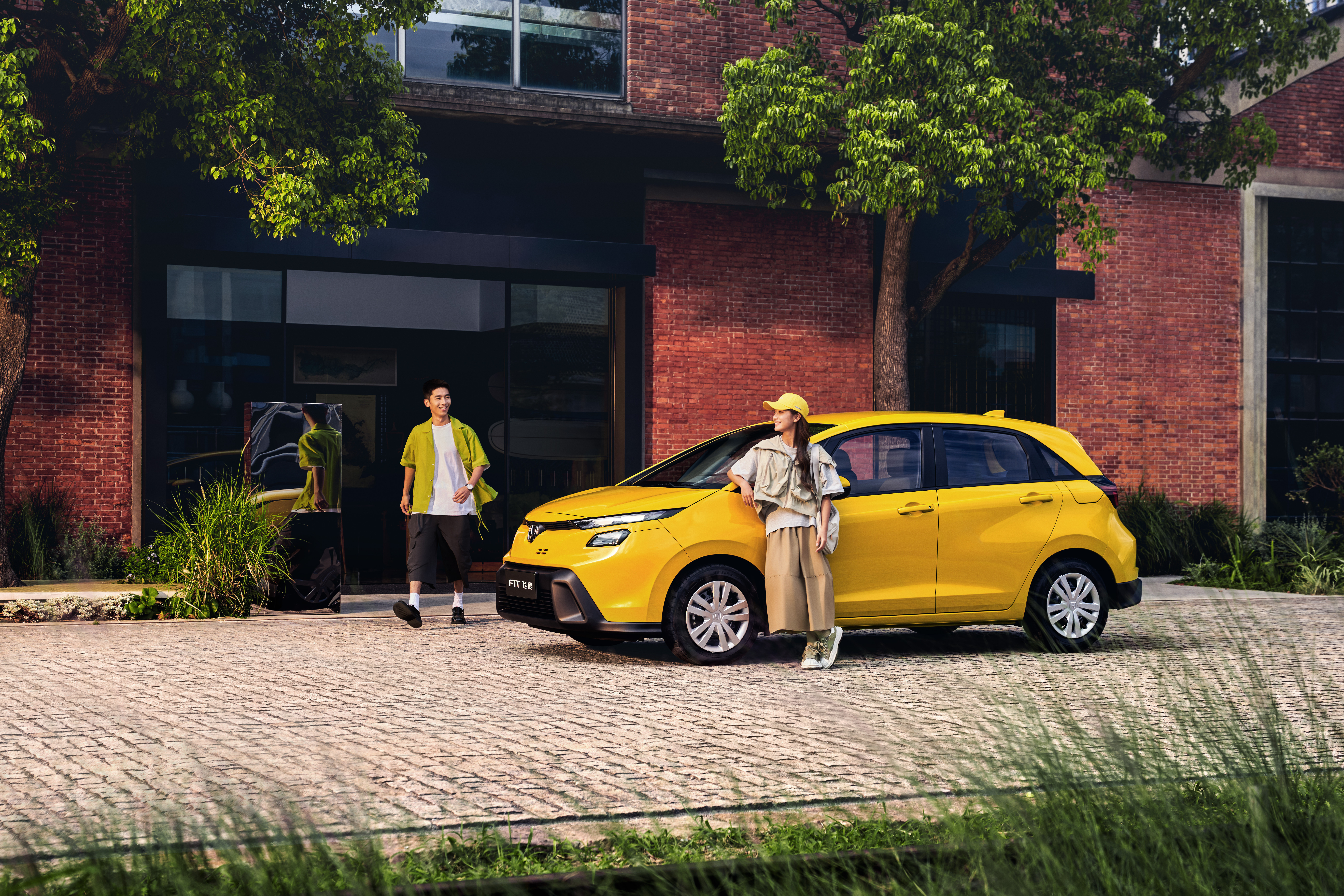 新飞度不止是车型更新，更是经典IP的潮流重塑！经典的“平民超跑”轮廓依旧