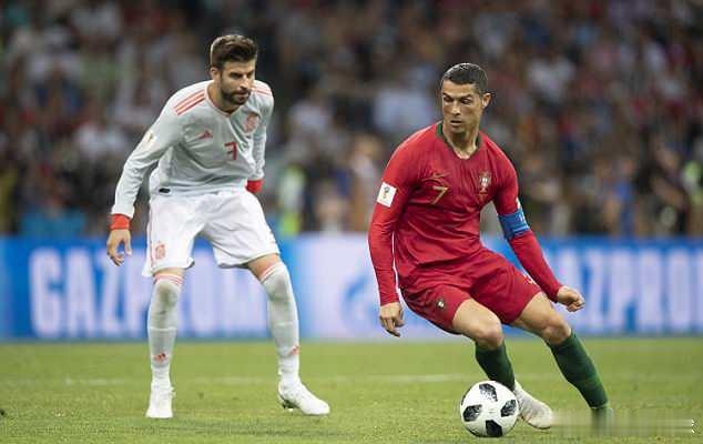 C罗克里斯蒂亚诺？皮克：“他各方面都很完美。简直就是一台足球机器。和克里斯蒂亚