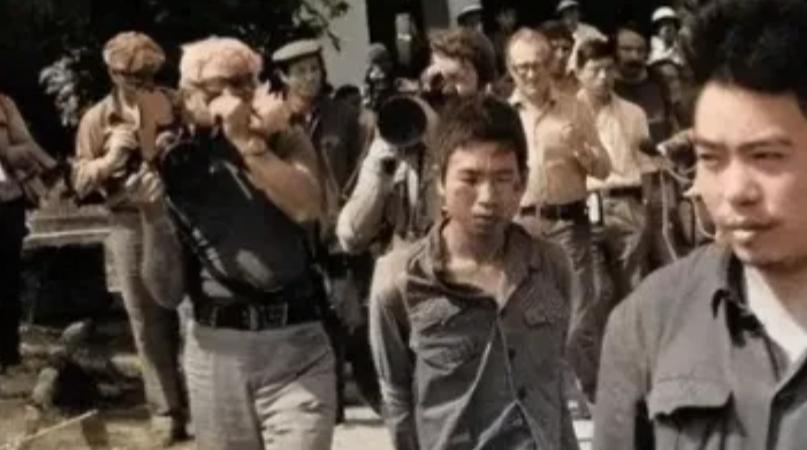 1979年交换战俘，200多名战士回国。刚踏进国门，许世友就下令，连长和指导员送