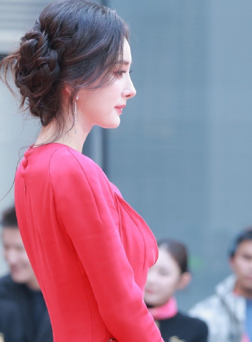 杨幂真的美到让人失语！