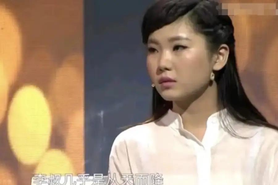 山东一45岁男子，资助17岁陌生女孩读书，女孩大学毕业，去看望男子，谁知，却被男
