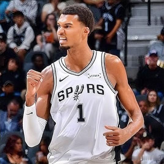 马刺4-1晋级，下一轮还有“大礼包”！已经7年没打过季后赛的马刺，很轻松的晋级