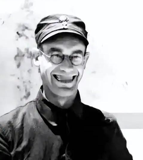 开国上将晚年叹息：别再骂李德是草包了，草地分兵的生死瞬间，是他用身体为中国革命挡