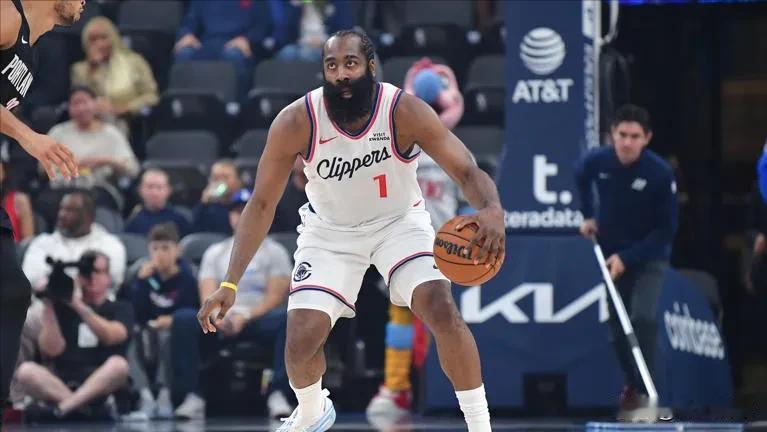 难以置信！12月9日下午，快船队又传来2条新消息，哈登、伦纳德要被交易:第一个