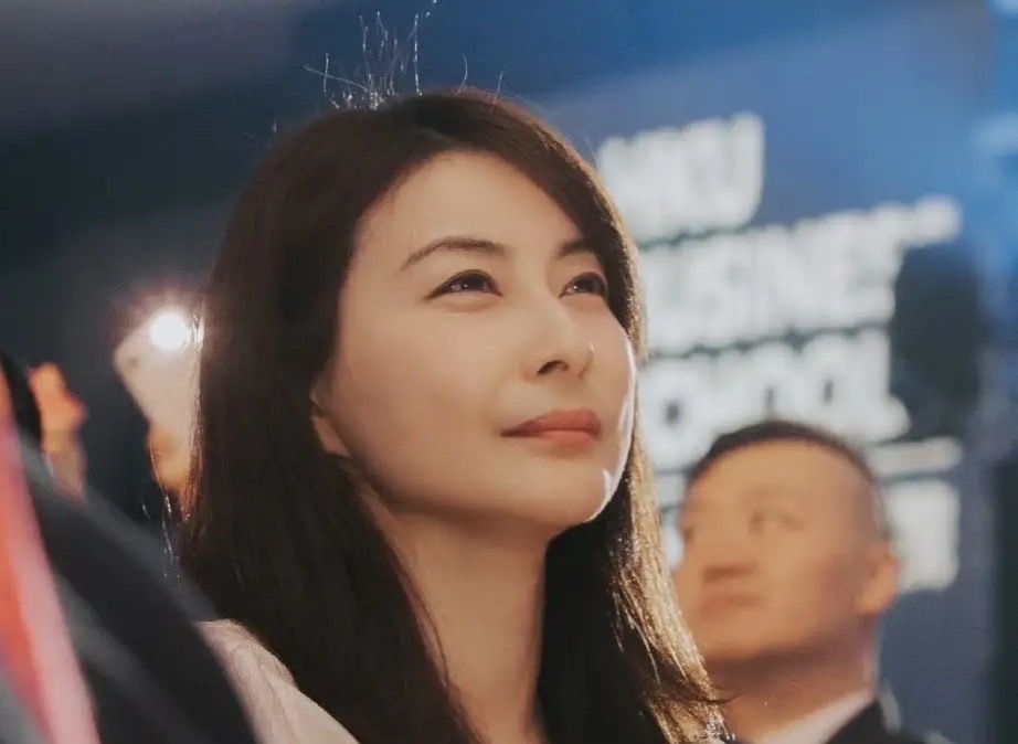 郭晶晶，高调发文！3月16日，一向低调的郭晶晶，罕见的在社交平台写下400多字长