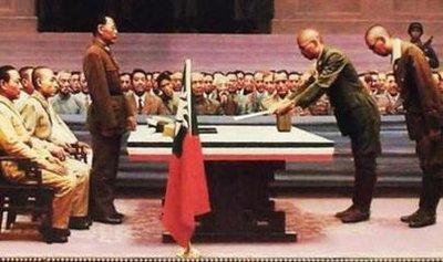 日本前首相鸠山由纪夫发火了：说中国放过日本战争赔款，是因为是中国的。但现在的新官