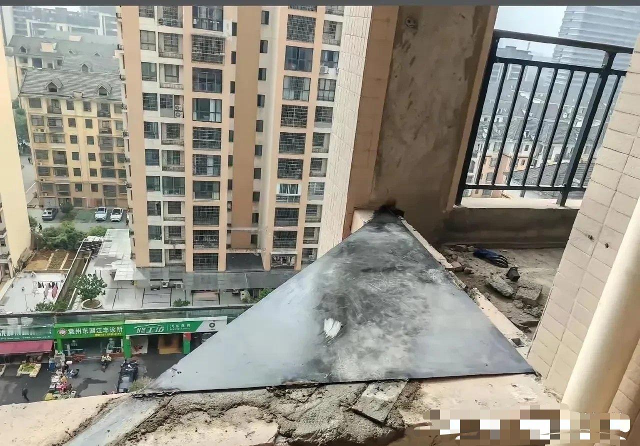 一个敢叫，一个敢施工，真是太牛了！