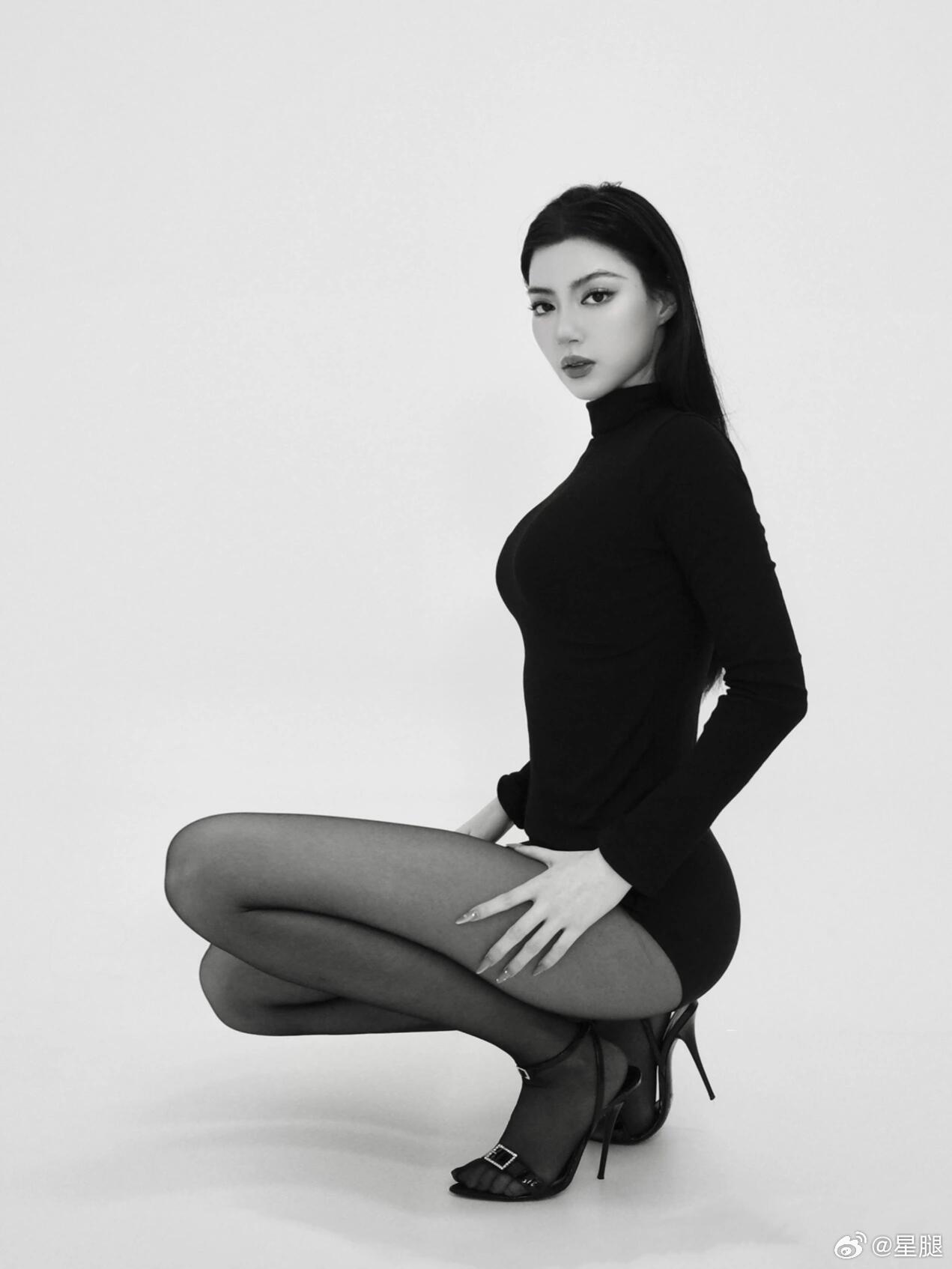 镕馨🖤艺术写真黑丝