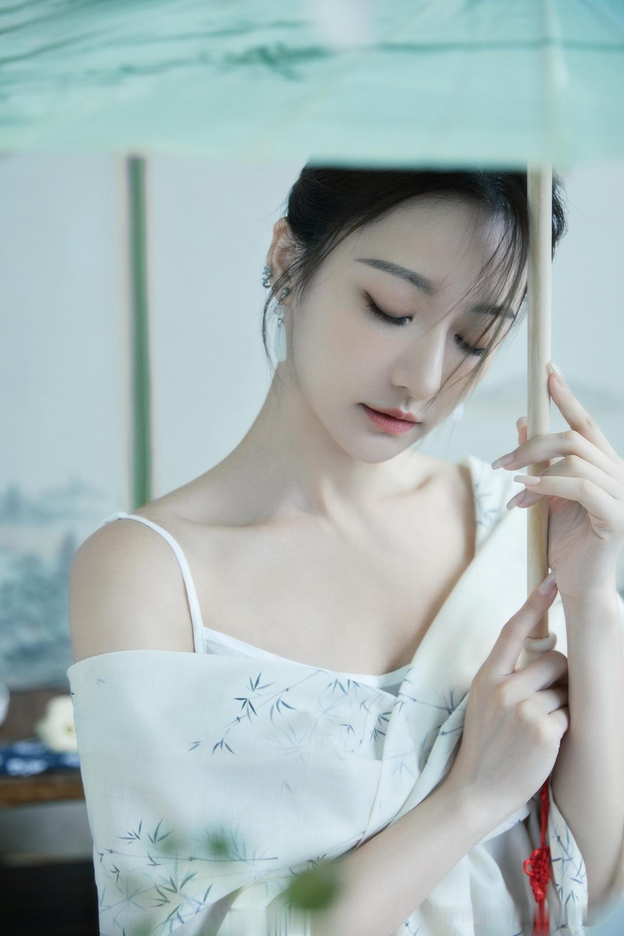 余玥《兰亭序》古风造型🍃​​​国风温婉妆造