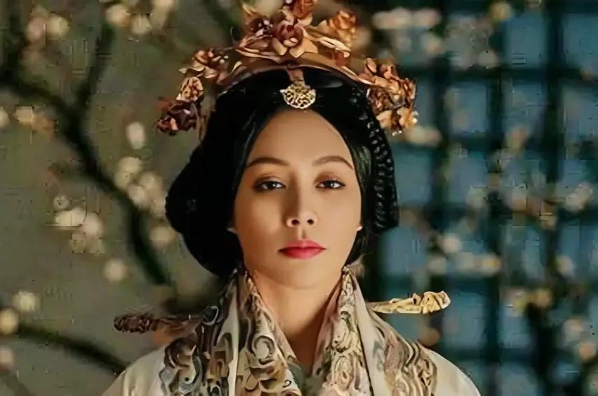 咸阳原挖出个大墓！很可能就是华阳夫人的！这个一辈子没生过娃的女人，2次决定悄悄改