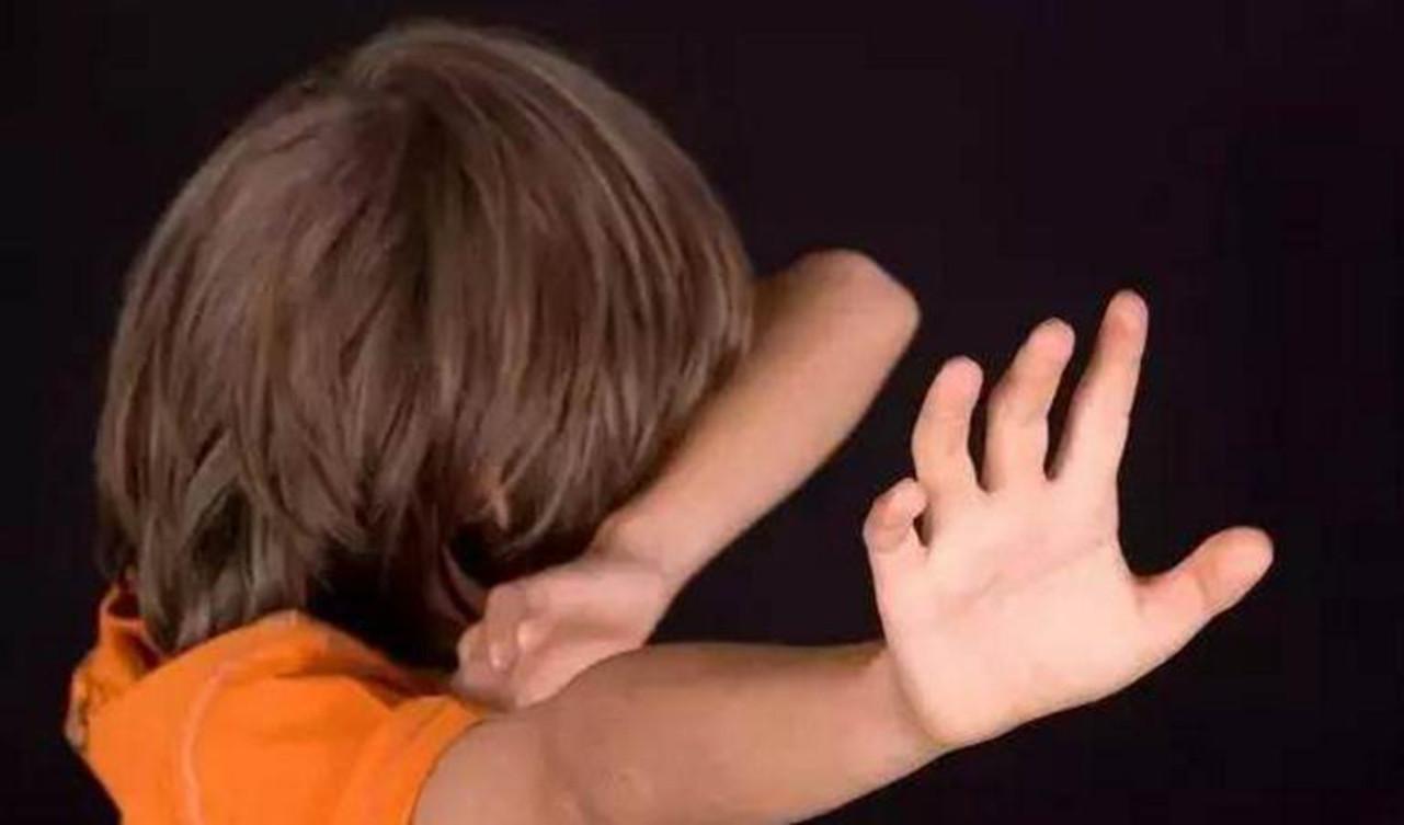 这几点不做好, 家庭关系出现裂痕, 严重伤害孩子的幼小心灵