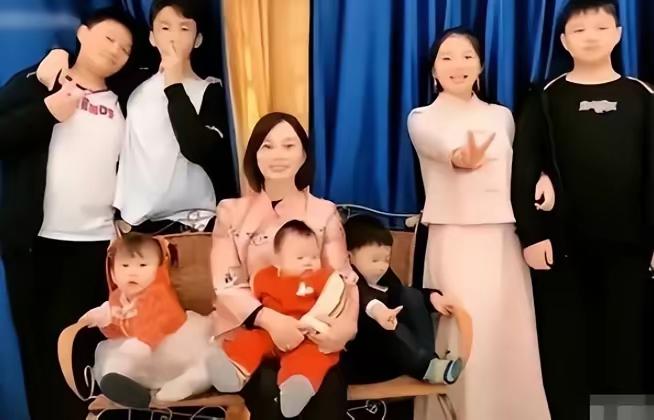 “不生白不生！”打工妹14年狂生7娃，只为“榨干”北大老公优质基因？真相让全网沉