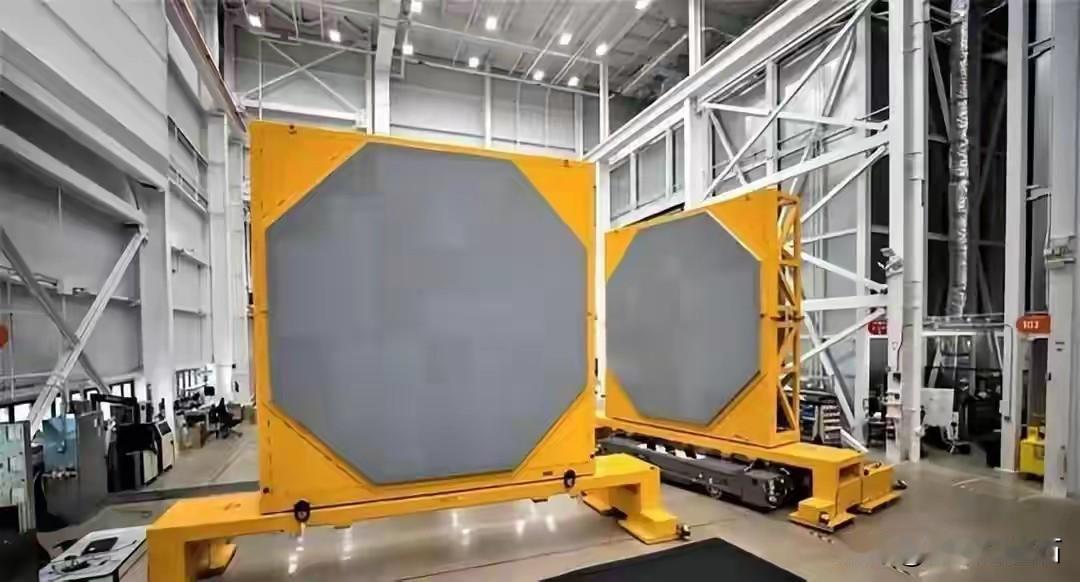 中美俄雷达差距还真不小。美国雷达起步早，像AN/FPS-132“铺路爪”雷达