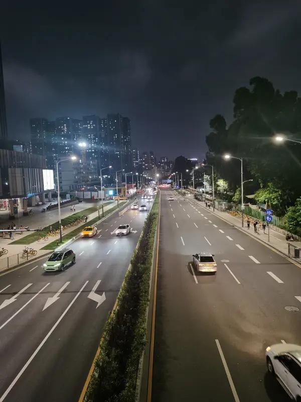 天冷，被窝吸引力越大，大家睡觉时间估计也各有不同。以往都觉得早睡是好习惯，可加