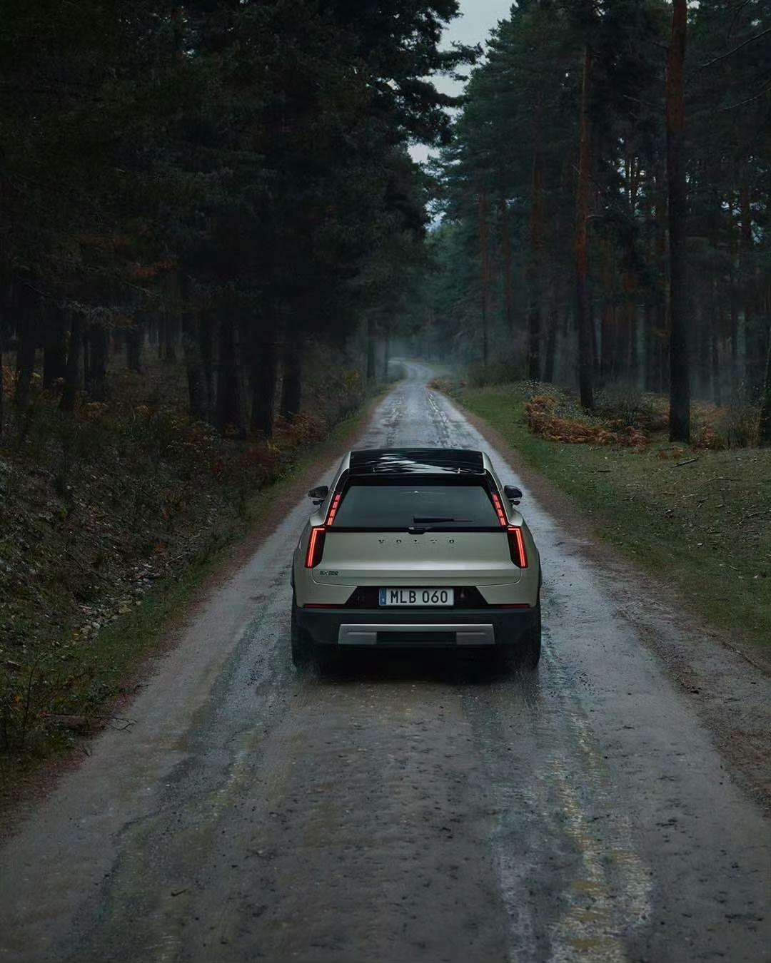 沃尔沃EX60，一款全球化的沃尔沃电动车型，大家感觉怎么样？在设计方面还是非