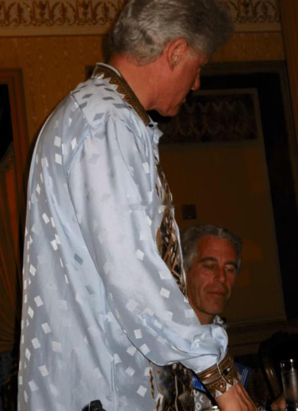 迈克尔·杰克逊和克林顿？？？？？？？？？？？？？？？你这下要说霍金也在我也信了