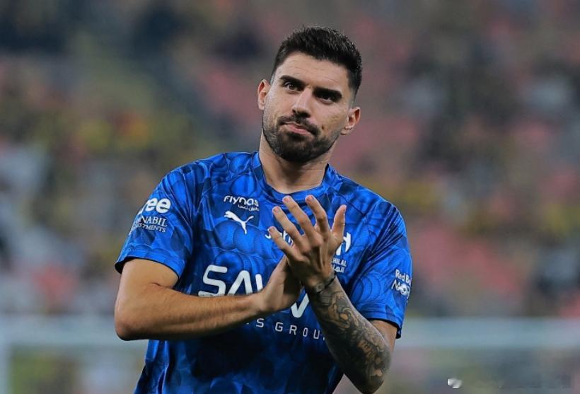 据英国媒体teamtalk报道，曼联关注内维斯和加拉格尔，新月为前者标价1500