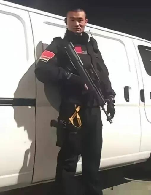 2012年，陕西一小伙为了上百万薪酬，签下死亡合同，冒险到伊拉克当“雇佣兵”，3