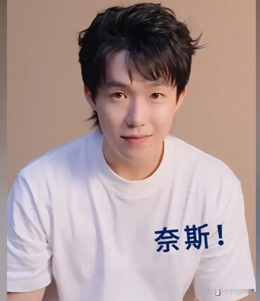 王楚钦剪个头发都能上热搜，这事本身就已经说明问题了国乒出发美国大满贯，本来是