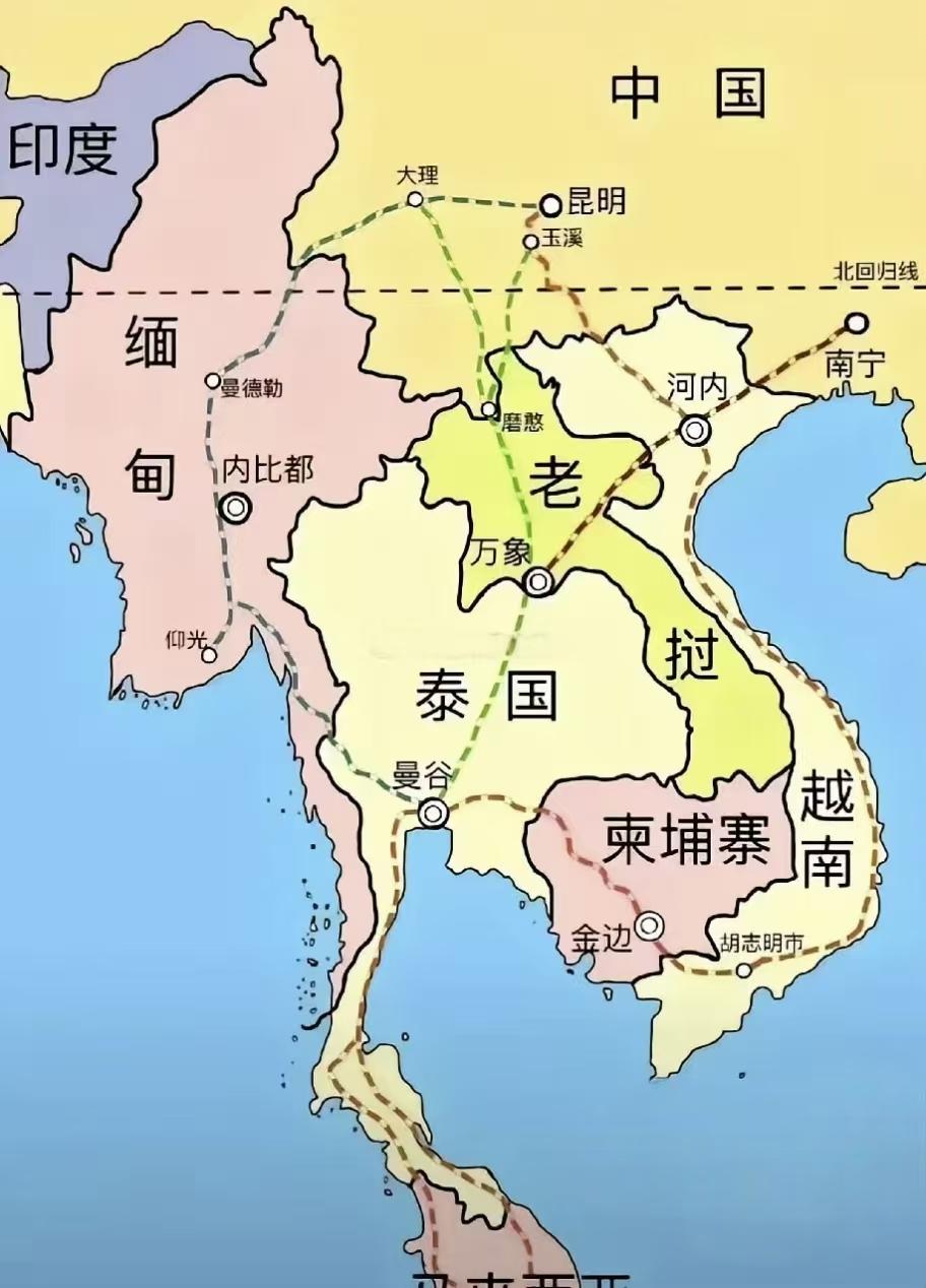 吴三桂在云南坐拥十余万精兵时，为什么不攻占东南亚，成为中南半岛之王？非要跟巅峰时