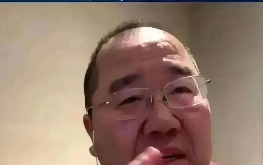 英达说儿子巴图“比自己出息”，这话听着像客套。直到我看到那场直播数据：单场破亿