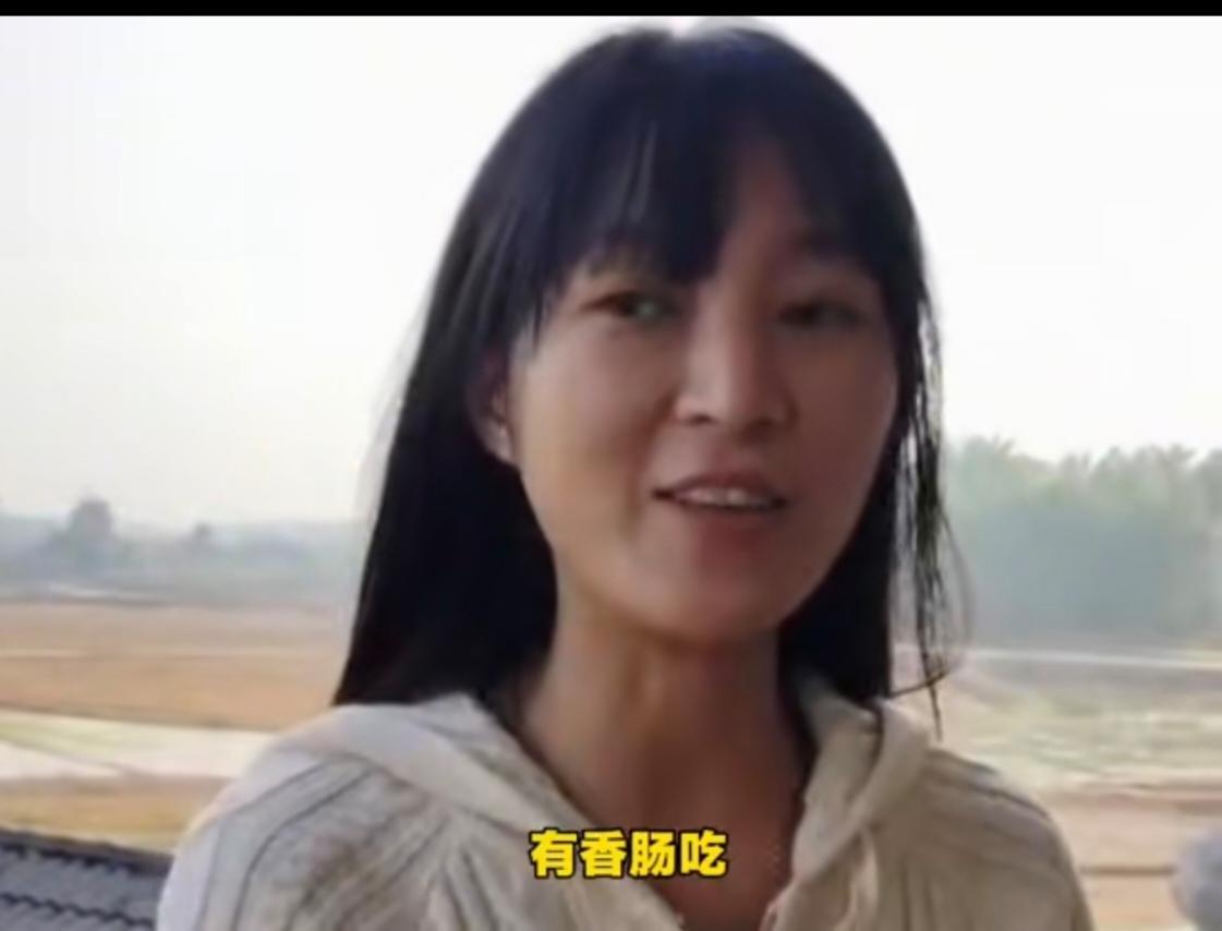 呆呆说：“过年要养猪，以后还要养猪。养猪才有腊肉吃，养猪才有香肠吃，有猪才有年味