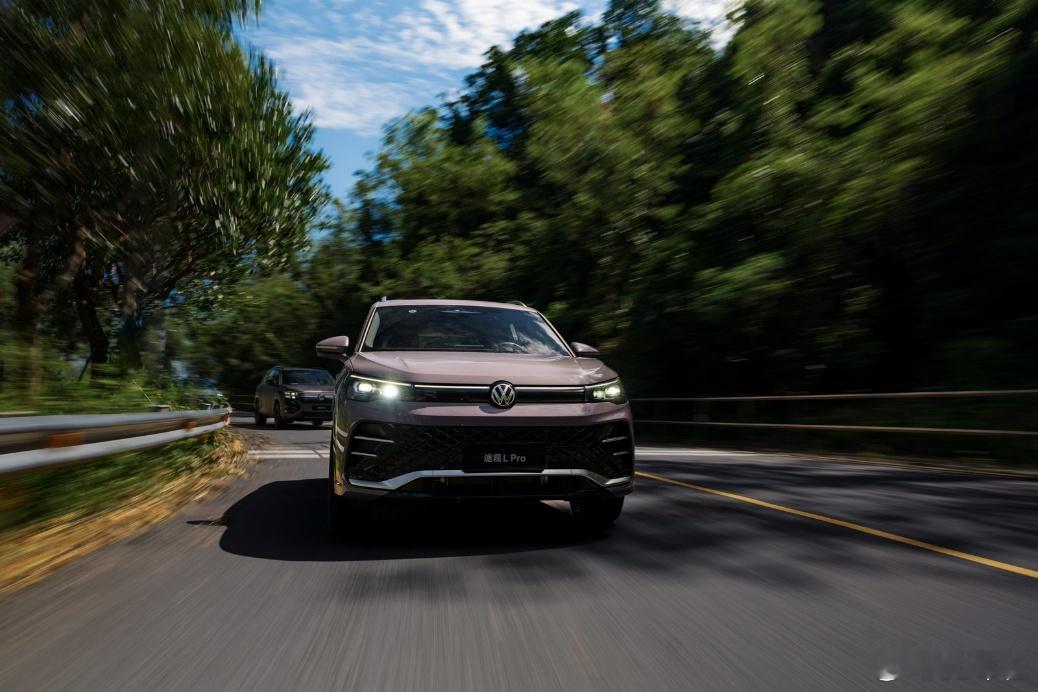 近日,上汽大众正式推出“超聪明的油车”途观LPro2026款,以19.29万