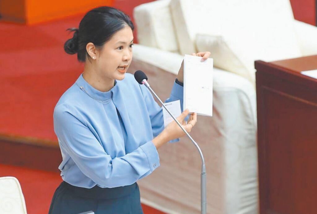 裸照风波？民进党女议员自称被恐怖勒索，对方要5万美金民进党台北市女议员林亮君近