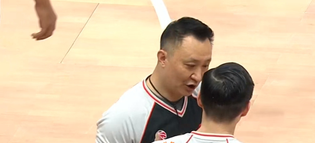CBA公司做出重要决定！总决赛第五回合3名裁判出炉，1名国产裁判参赛。CBA进