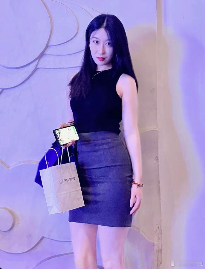 魅惑美少姨​​​
