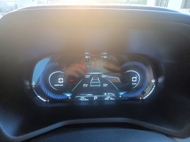 今天加油量36.27升235元，跑了452.6公里，合百公里8升油，一公里5毛