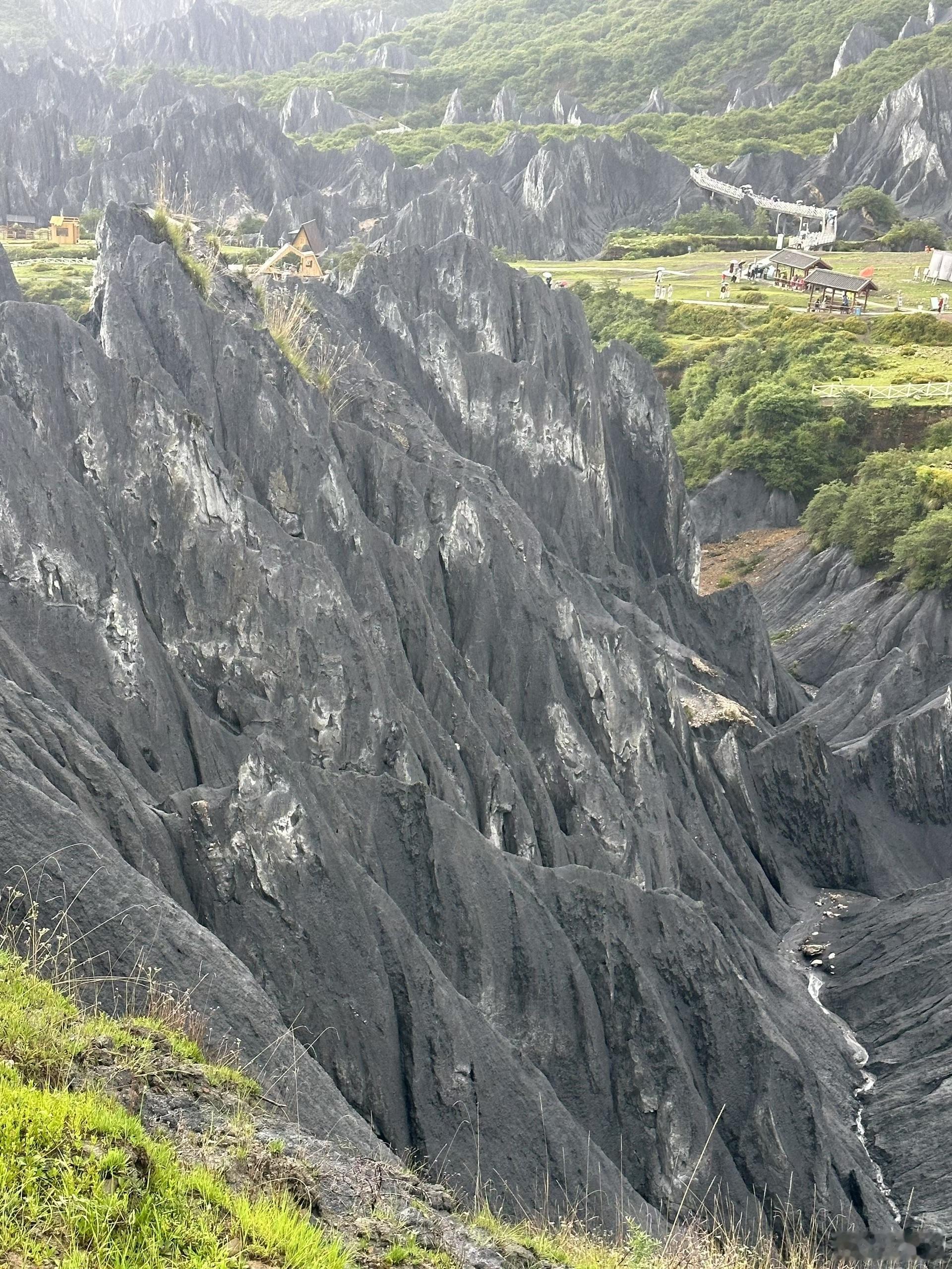 墨石公园·异域星球｜川西山川中失落的墨色馈赠🪨​​​