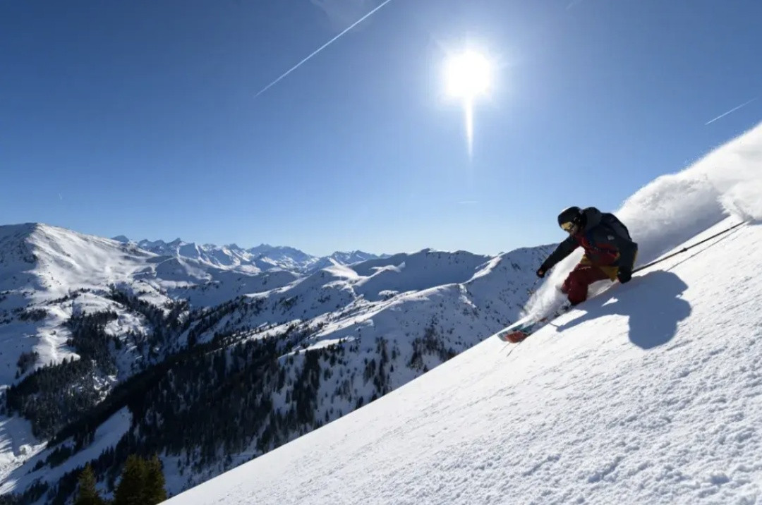 滑雪热、哭哭马爆火！2026年消费新趋势：情价比引爆市场