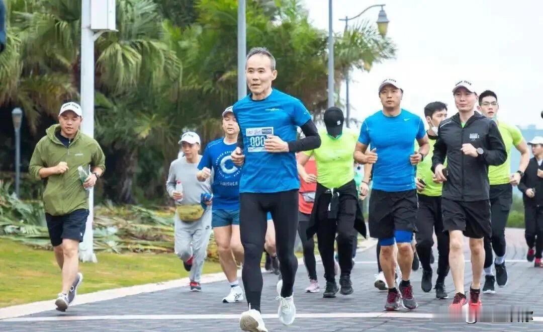 欲壑难填，但凡田朴珺没当过戏子见过名利场，只是普通一点的女的，老王的钱足够体面退