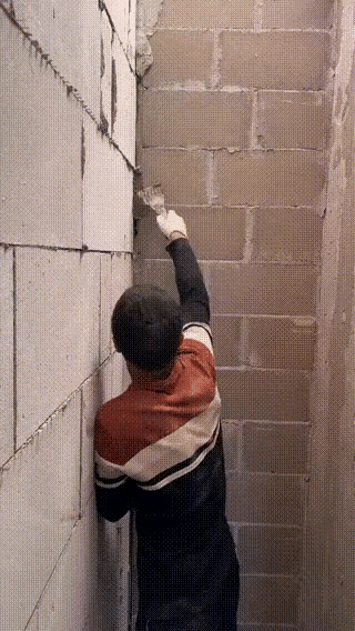 镜头往下移动后我腿都是软的，但是想想这活看起来挺危险，实际上也没那么可怕，第一空