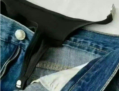 原来当年我们都错怪她了，娜扎这个裤子里面是这样的…​​​