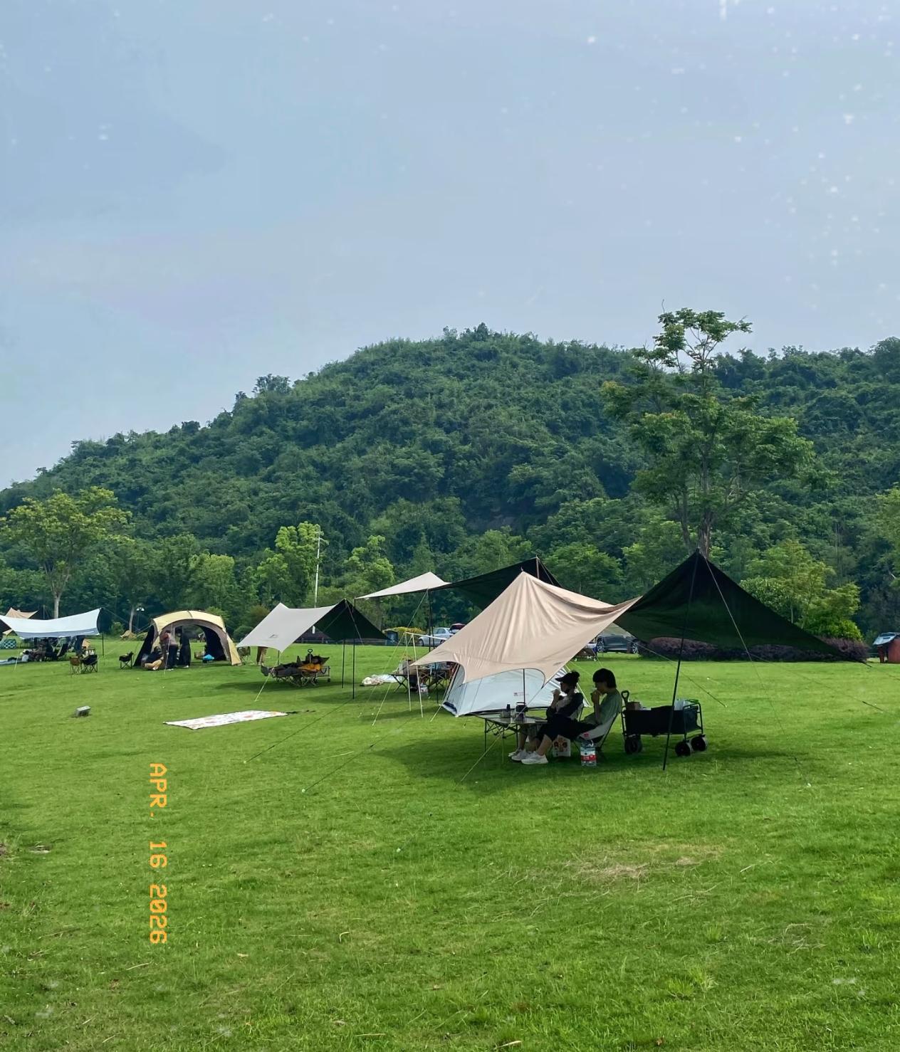 出门在外，九个东西绝对不捡！1.手套，冬天别人不戴了肯定很冷2.红绳，路