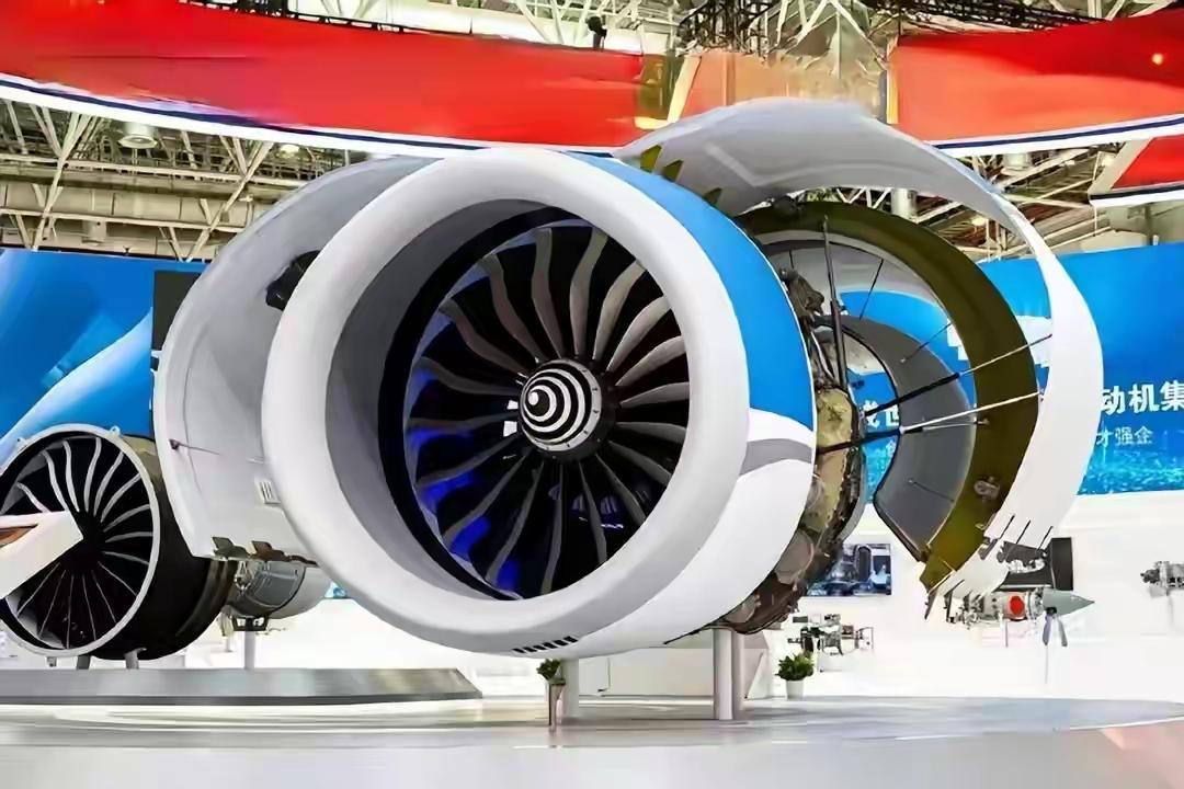 美:阿中听说你家长江2000突破了中:有些突破咋的了美:你还是放弃吧