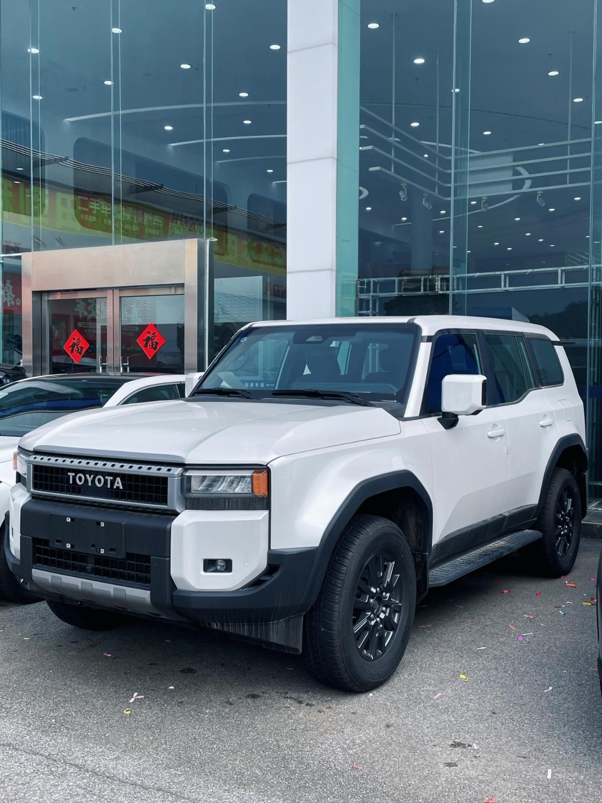 丰田车主对这普拉多包容性就是高啊，现在终端优惠动辄几万块也不见有老车主说买这车被